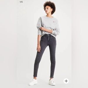 Levi’s 721 High Rise Skinny - Size 25 EUC